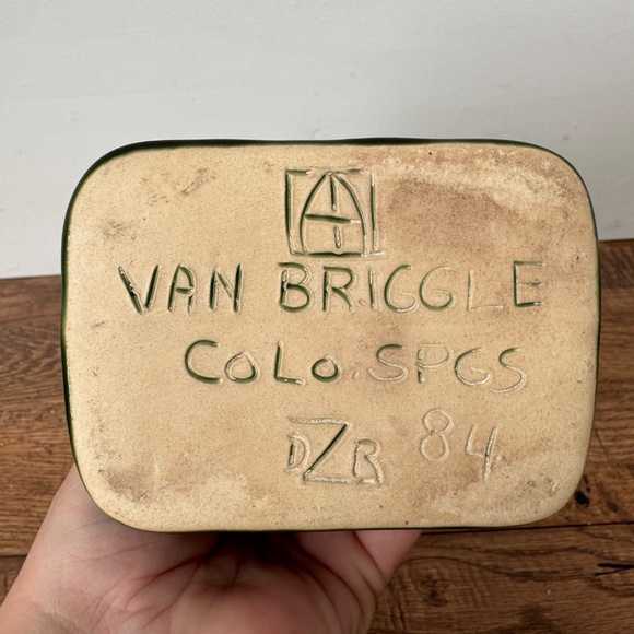 Van Briggle Deer Fawn Vase Pottery Green Paper Brochure - Picture 7 of 8